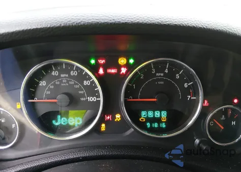 2013 Jeep Wrangler Sahara z USA, uszkodzony, nr VIN 1C4AJWBG8DL598406